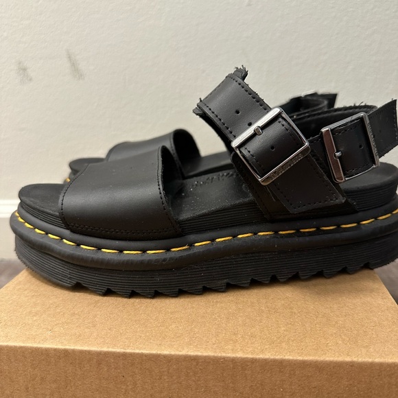 Dr. Martens Voss Women’s Leather Strap Sandals - Picture 3 of 8